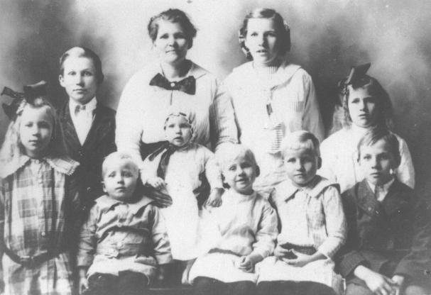 Josephine Moore McKeehan & Children