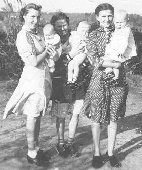 Three McKeehan Sisters with first borns