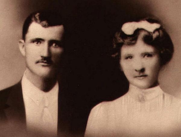Osman & Mattie McKeehan, Wedding 1903