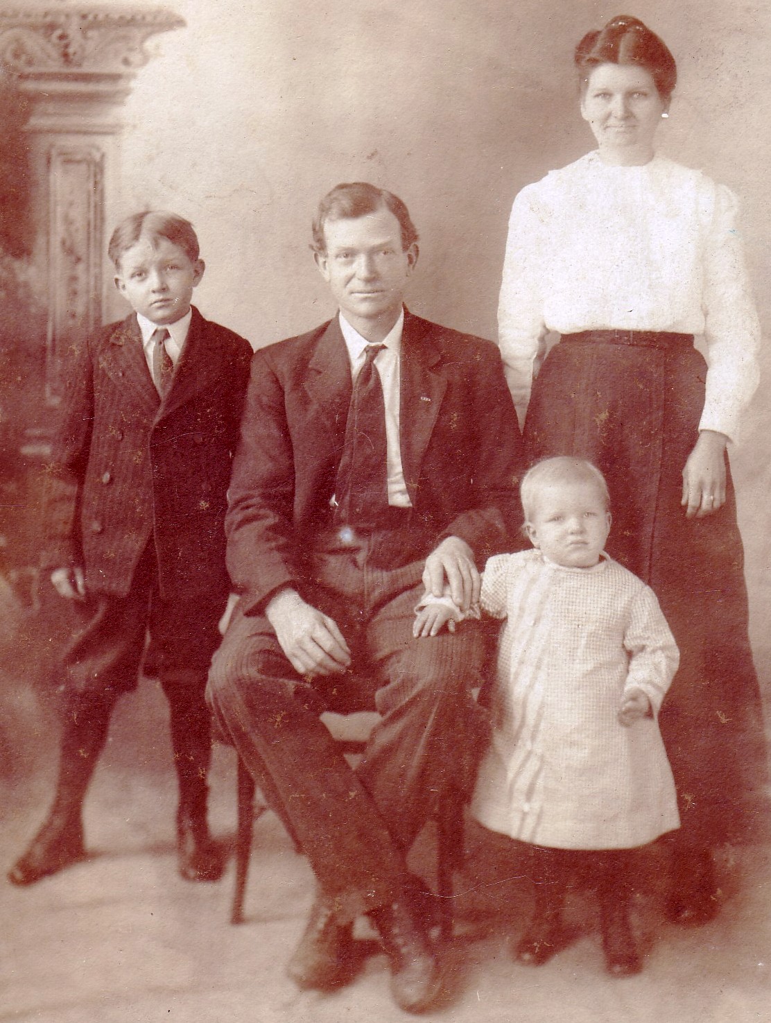 John and Molly Shipp and children